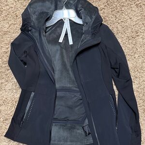 lululemon athletica Black crosschill jacket NWOT